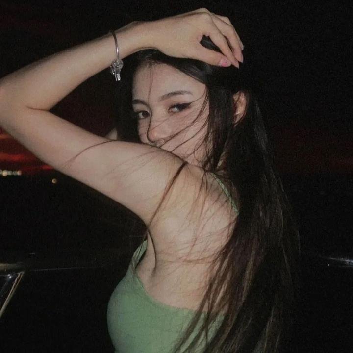 独自夜归的女孩